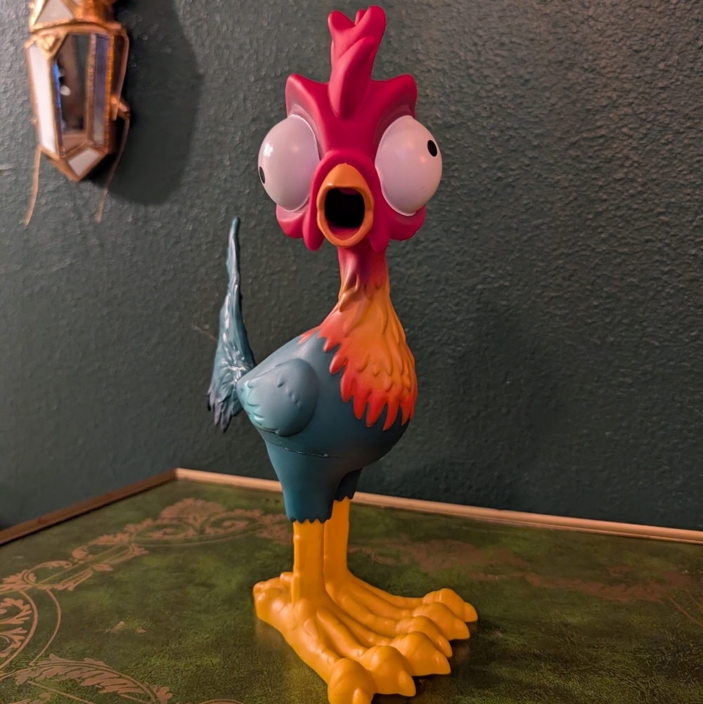 Hei Hei Toy Prop - Picture 3 of 7